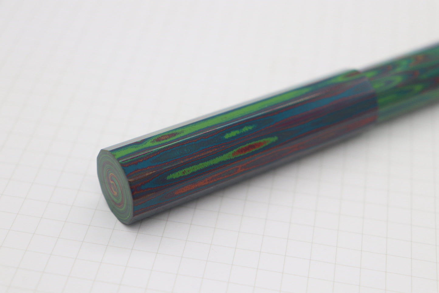 Cerberus Fountain Pen, Faceted, SEM Rainbow