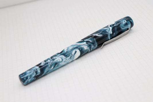 Pensquale Fountain Pen, Arctic Blast