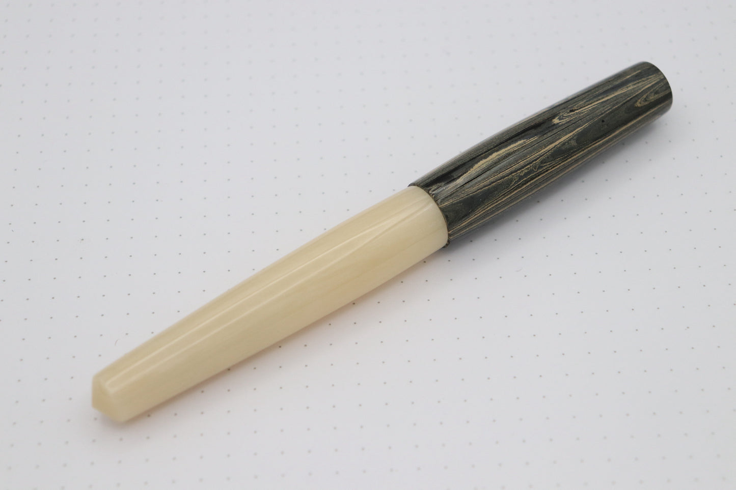 Poseidon Fountain Pen, SEM/Off-White